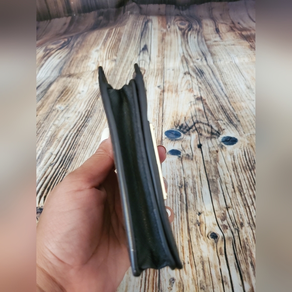 Michael Kors Jet Set Travel Bifold Wallet - Picture 4 of 8